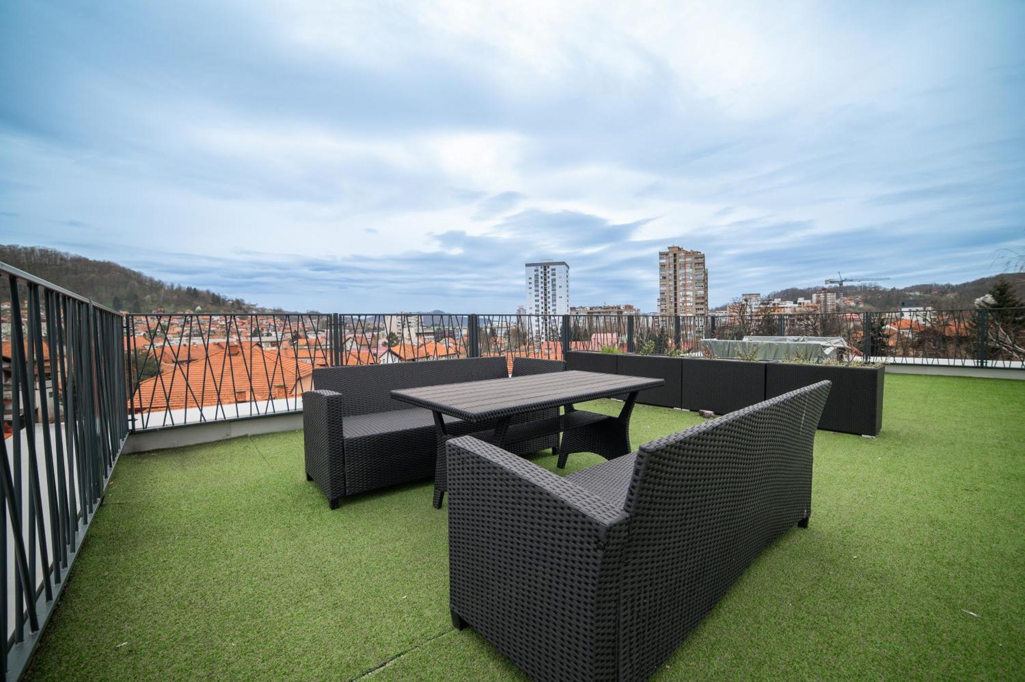 Apartment Vila Idila توزلا المظهر الخارجي الصورة